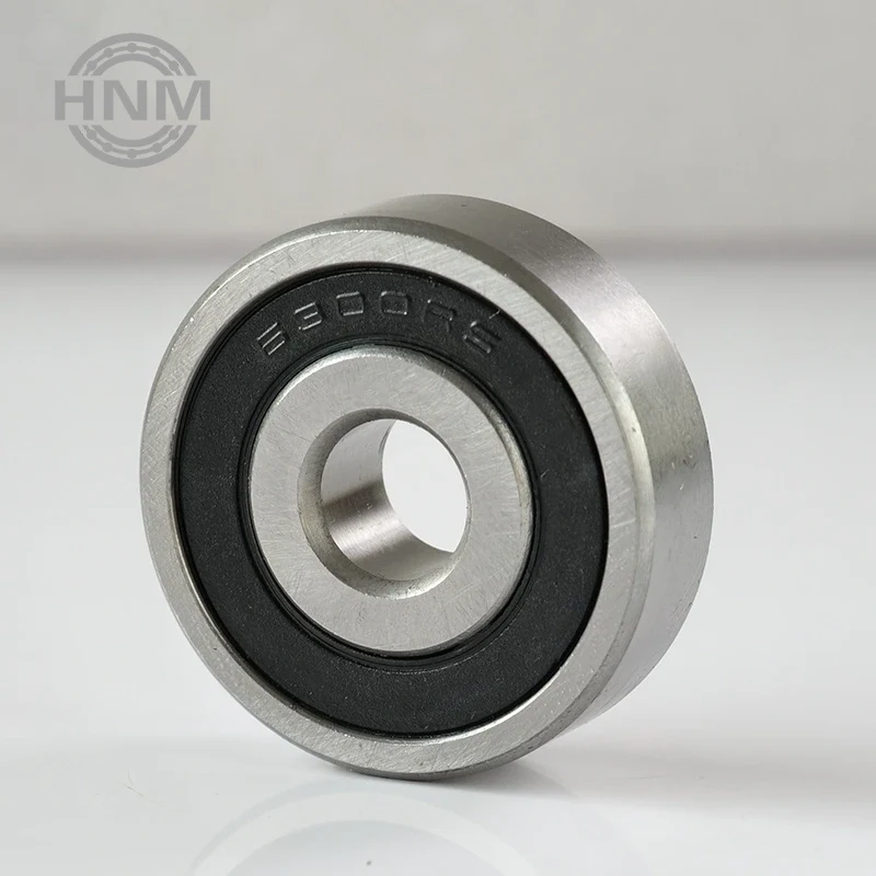 6300RS imthacaí liathróid groove domhain le sciath 6300RS imthacaí liathróid groove domhain le sciath